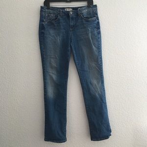 Women’s blue jeans